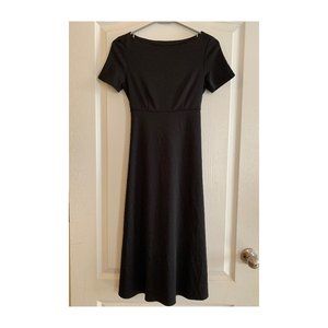 Short sleeve black dress